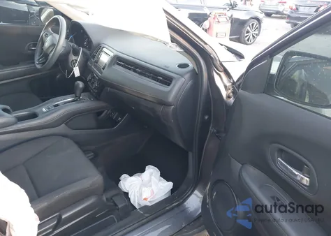 2017 Honda Hr-V Lx z USA, uszkodzony, nr VIN 3CZRU5H38HG700325